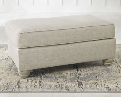 Traemore Benchcraft Ottoman