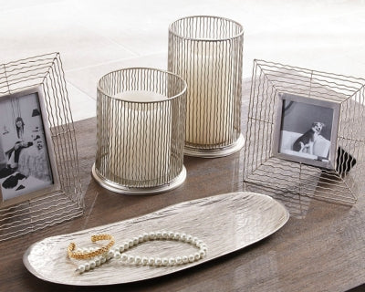 Dympna Signature Design by Ashley Table Accessory Set