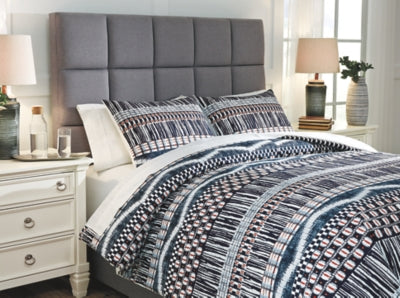 Shilliam Signature Design by Ashley Comforter Set King