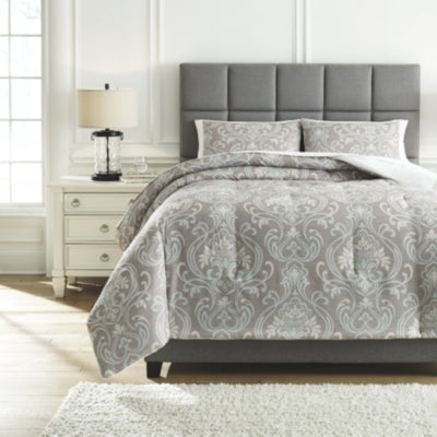 Noel Signature Design by Ashley Comforter Set King